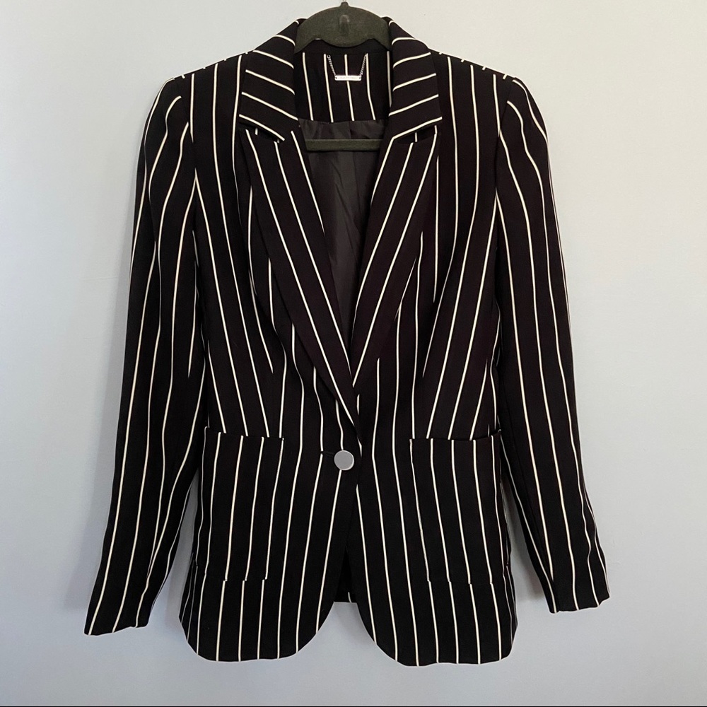 Chico’s Black Label black + white striped blazer Small